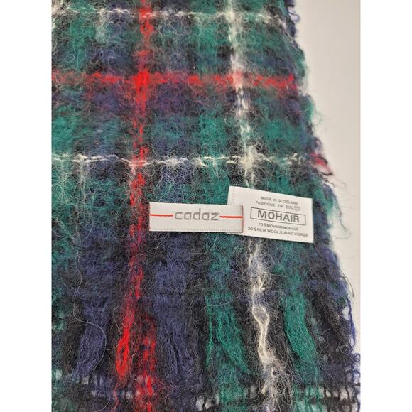 Cadaz Mohair and Wool Blend Tartan Plaid Scarf 70x9 Made in Scotland Green & Red - Picture 4 of 8